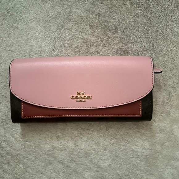 Coach Wallet - Picture 1 of 1